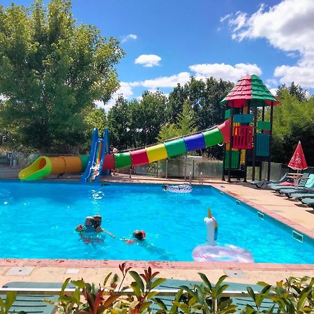 Penzion Camping Fontaine Du Roc Devillac Exteriér fotografie