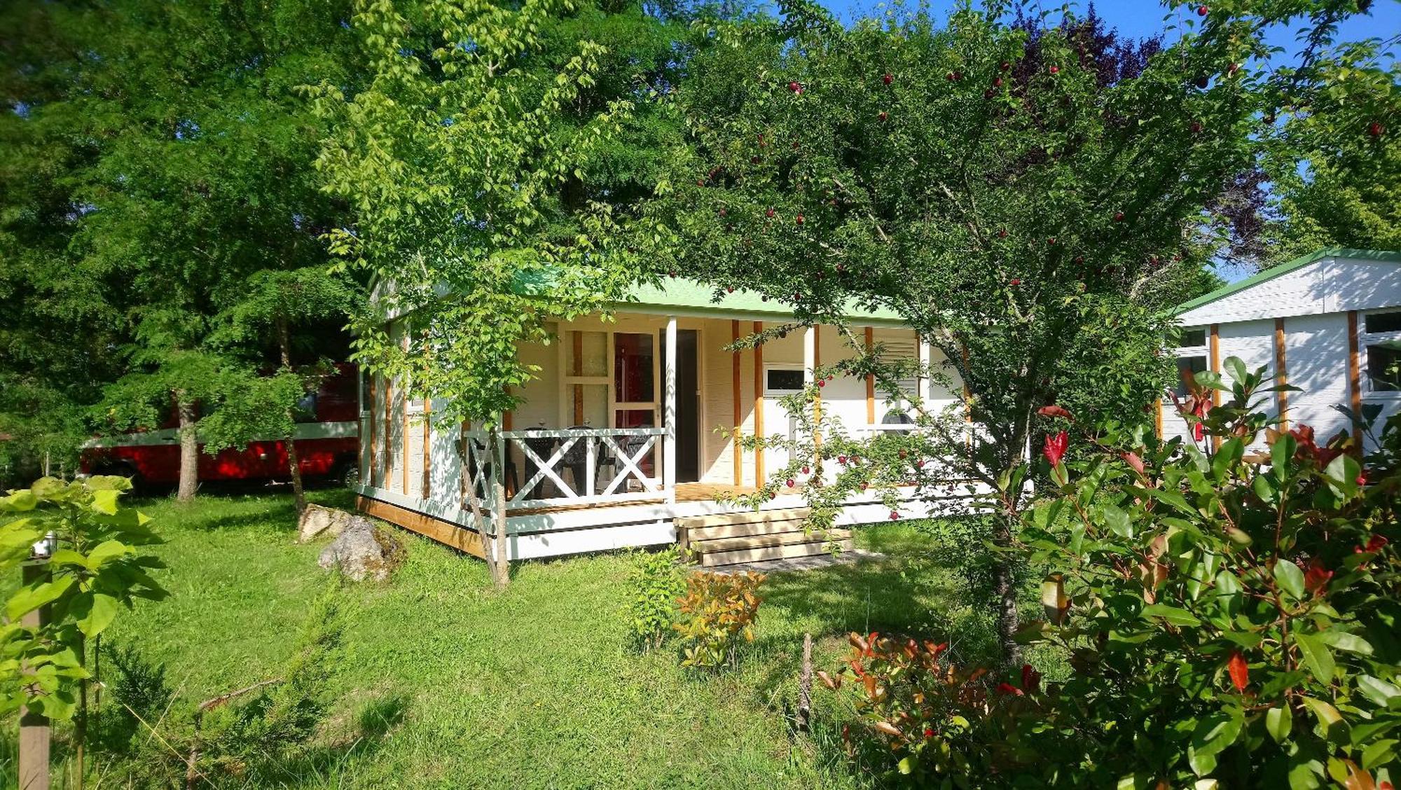 Penzion Camping Fontaine Du Roc Devillac Exteriér fotografie