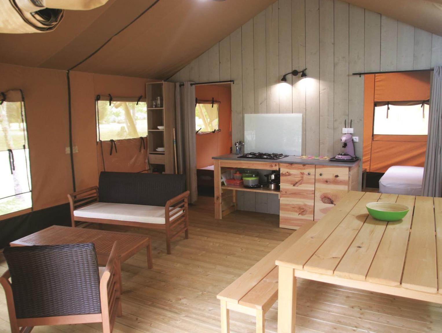 Penzion Camping Fontaine Du Roc Devillac Pokoj fotografie